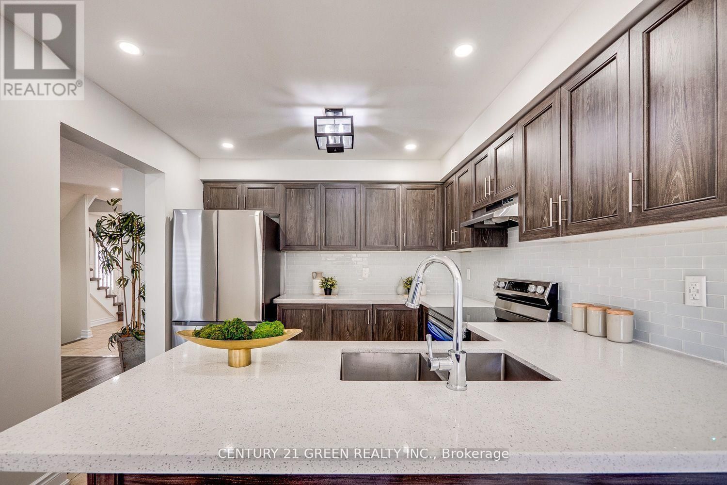 255 FASKEN COURT Image 11