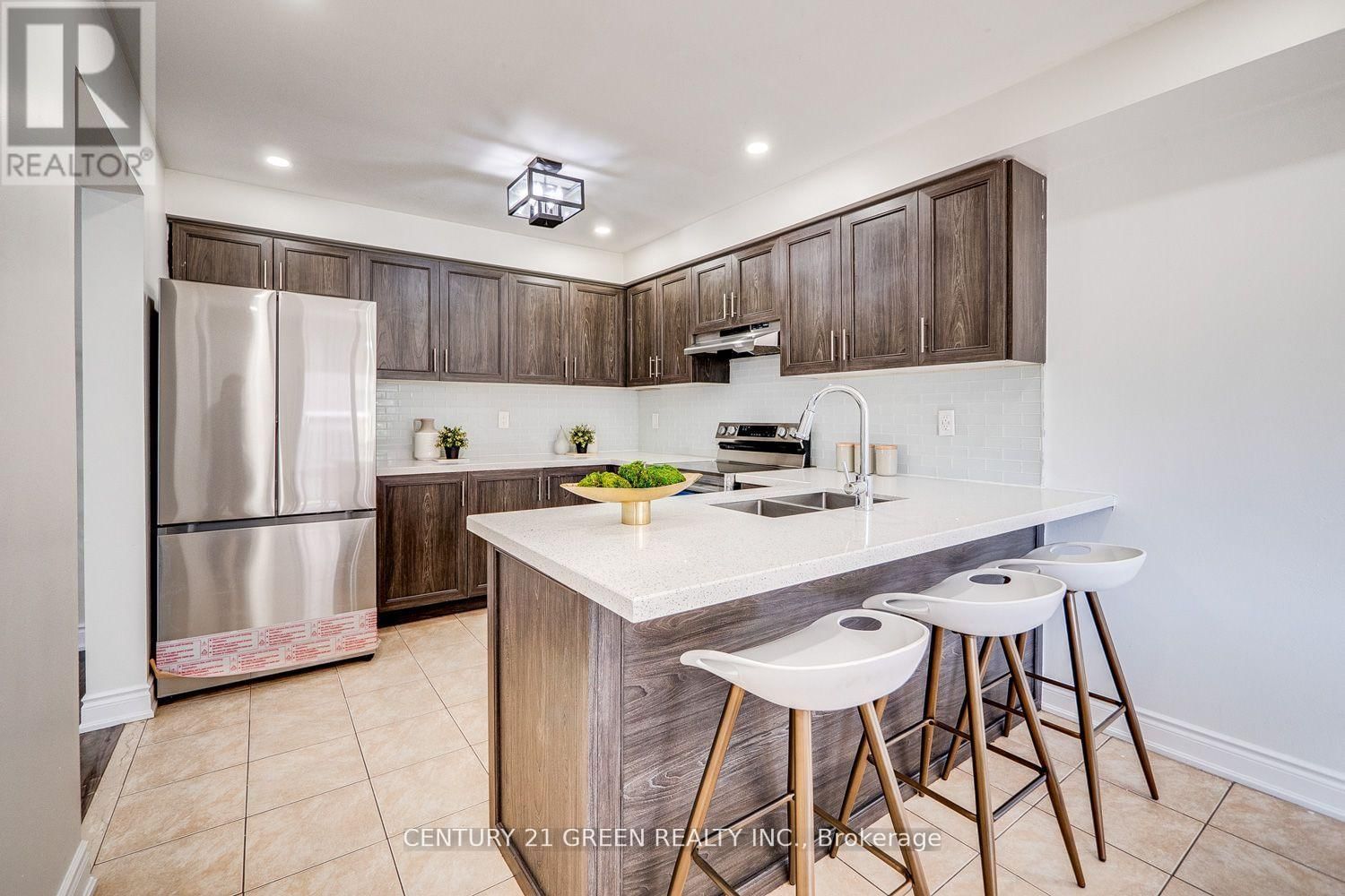 255 FASKEN COURT Image 13