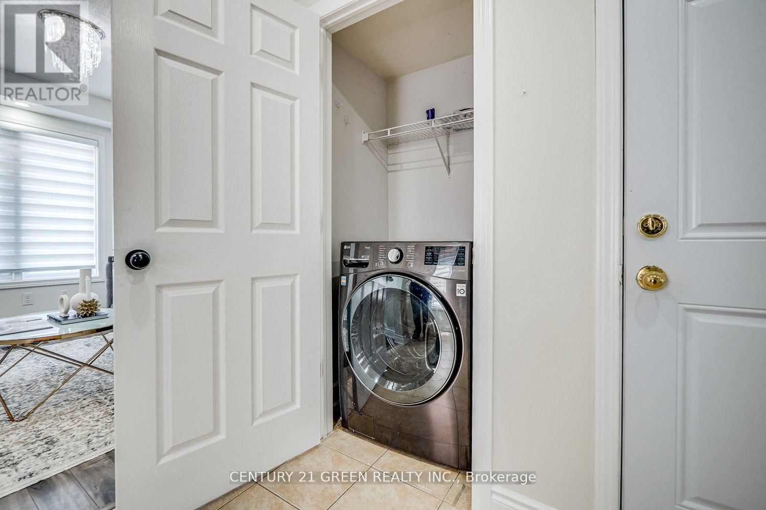 255 FASKEN COURT Image 17