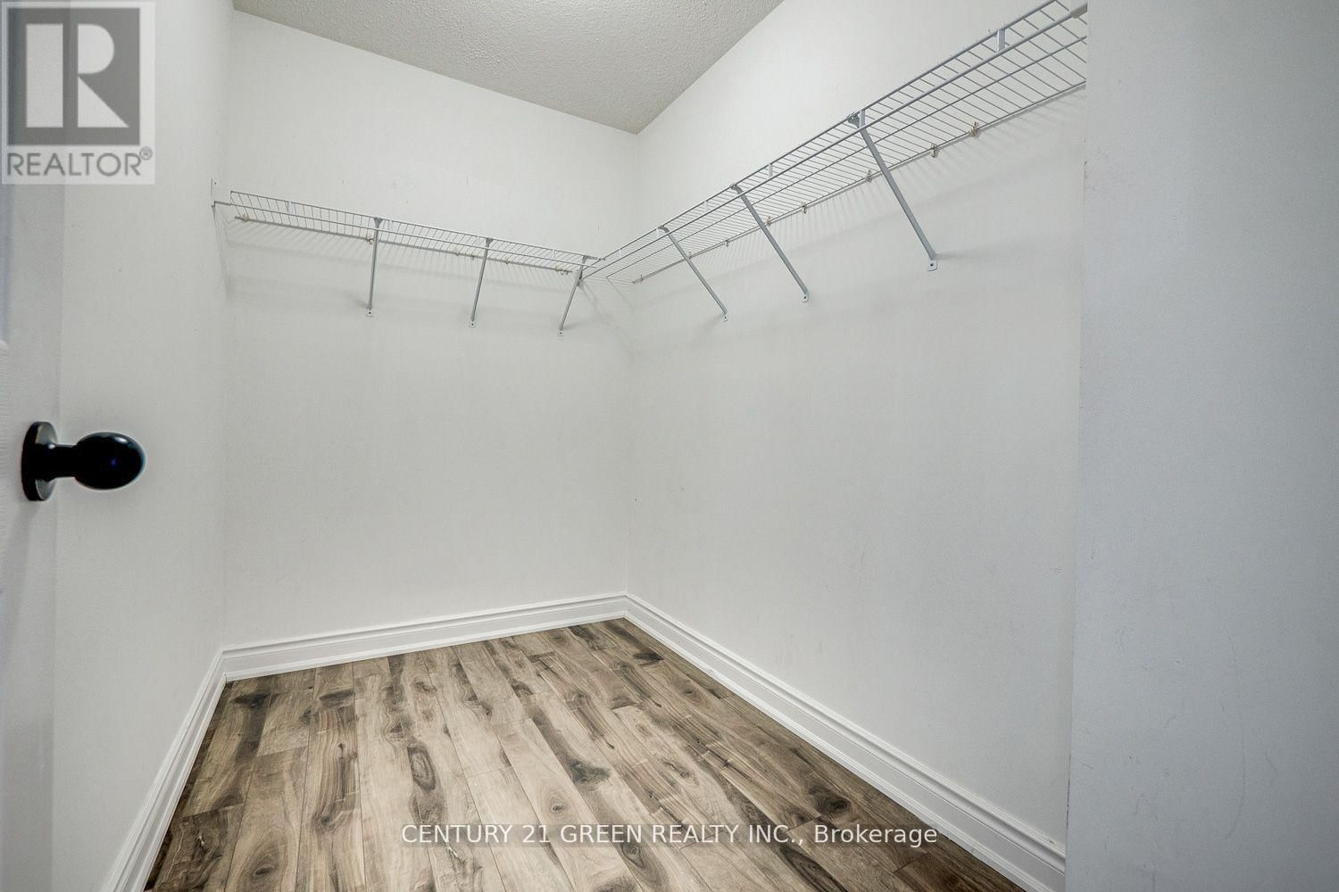 255 FASKEN COURT Image 29