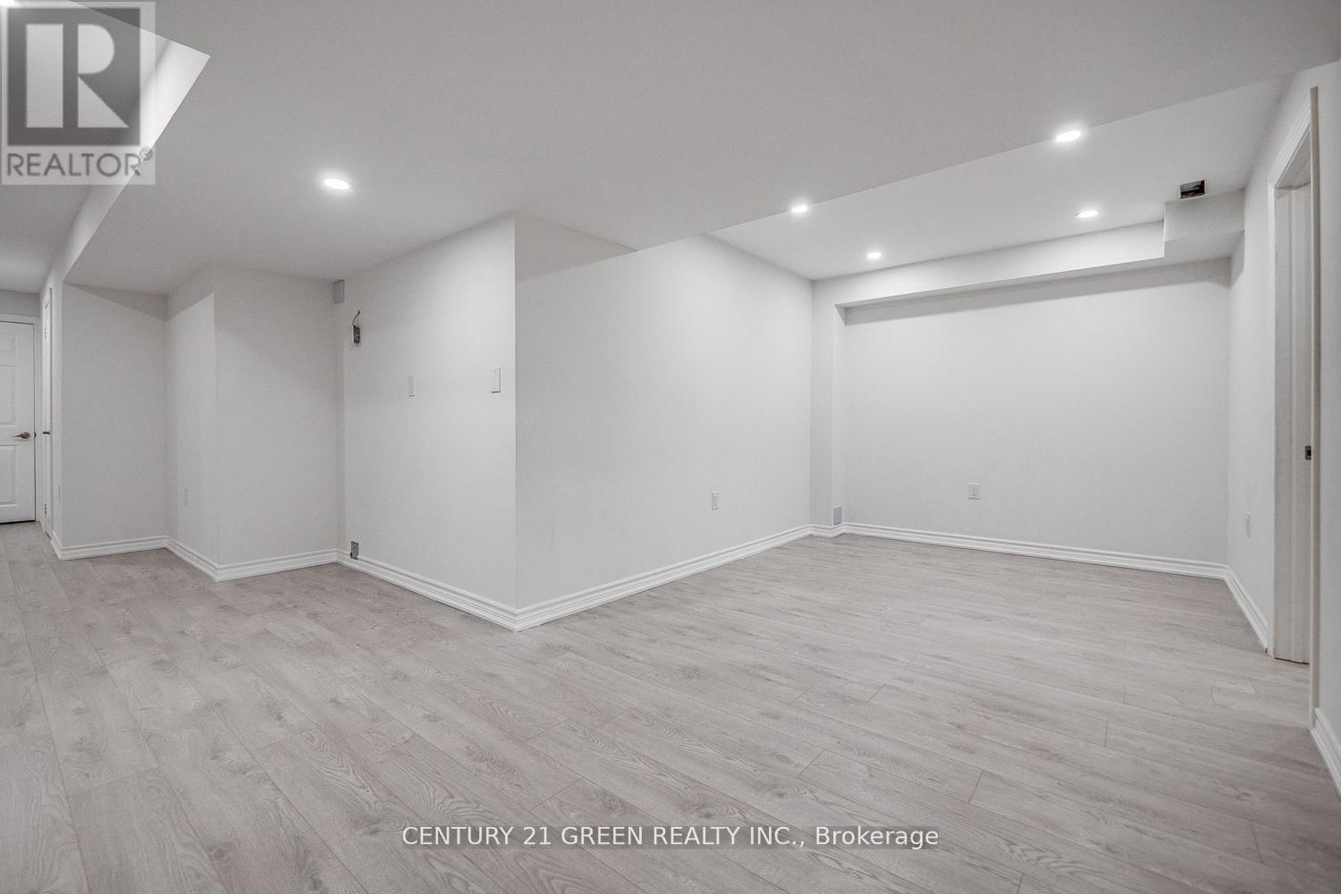 255 FASKEN COURT Image 30