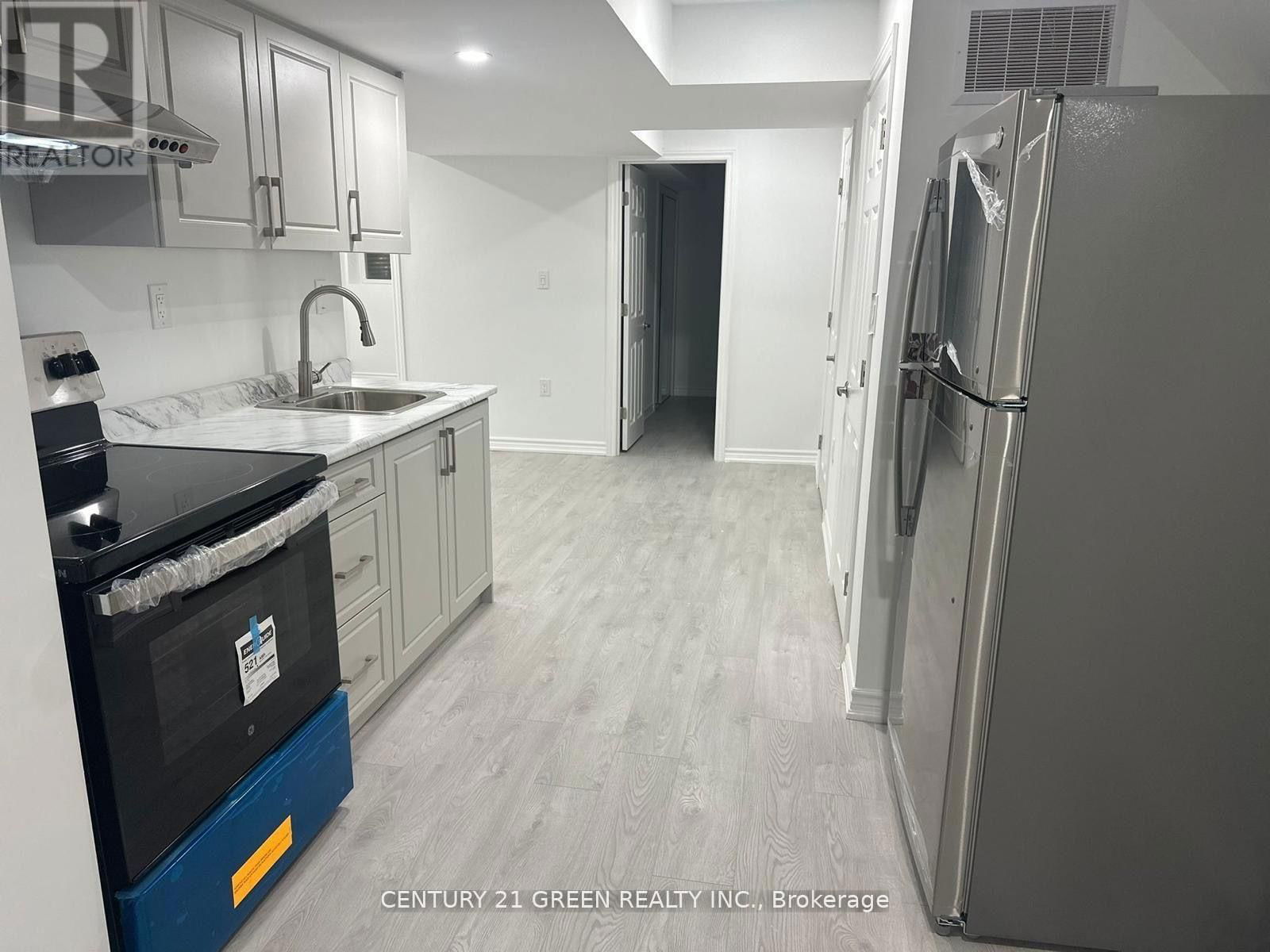 255 FASKEN COURT Image 35