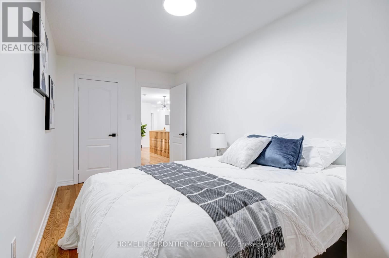 805 OTHELLO COURT Image 31