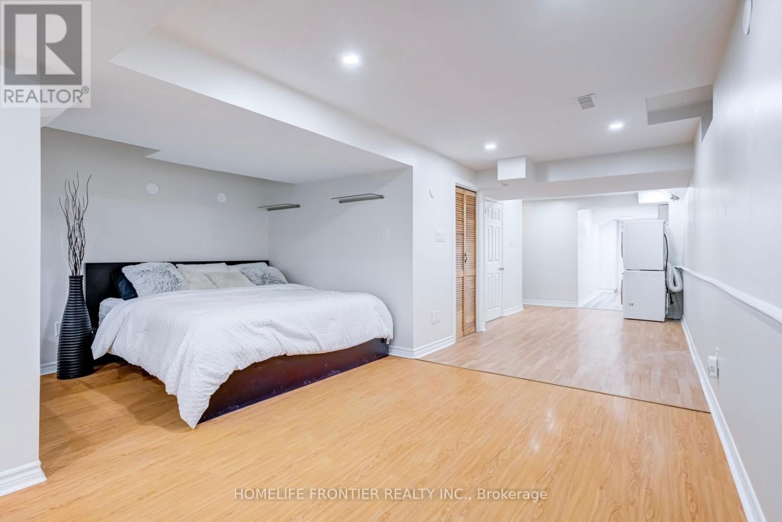 805 OTHELLO COURT Image 38