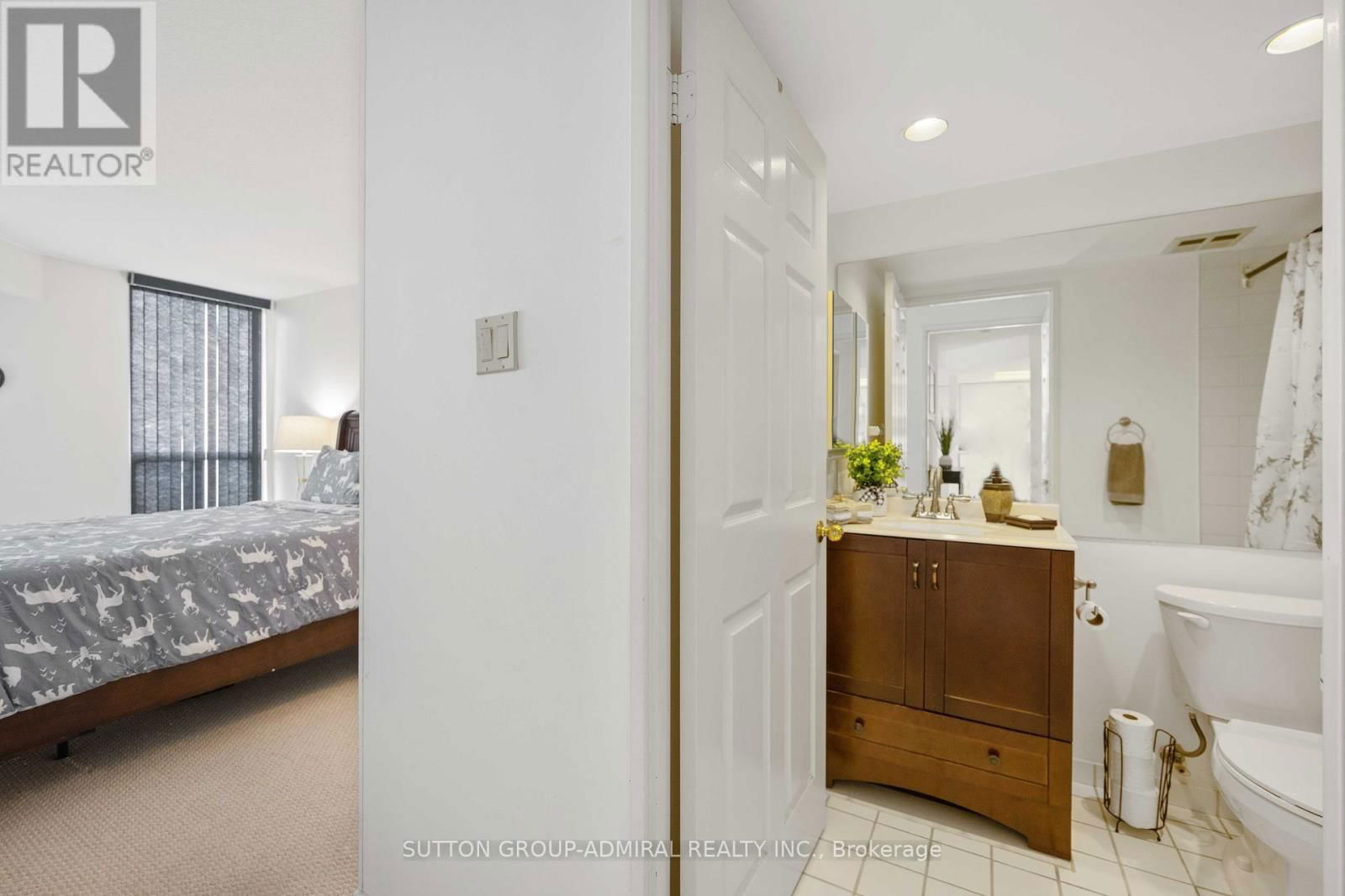 1011 - 4460 TUCANA COURT Image 19