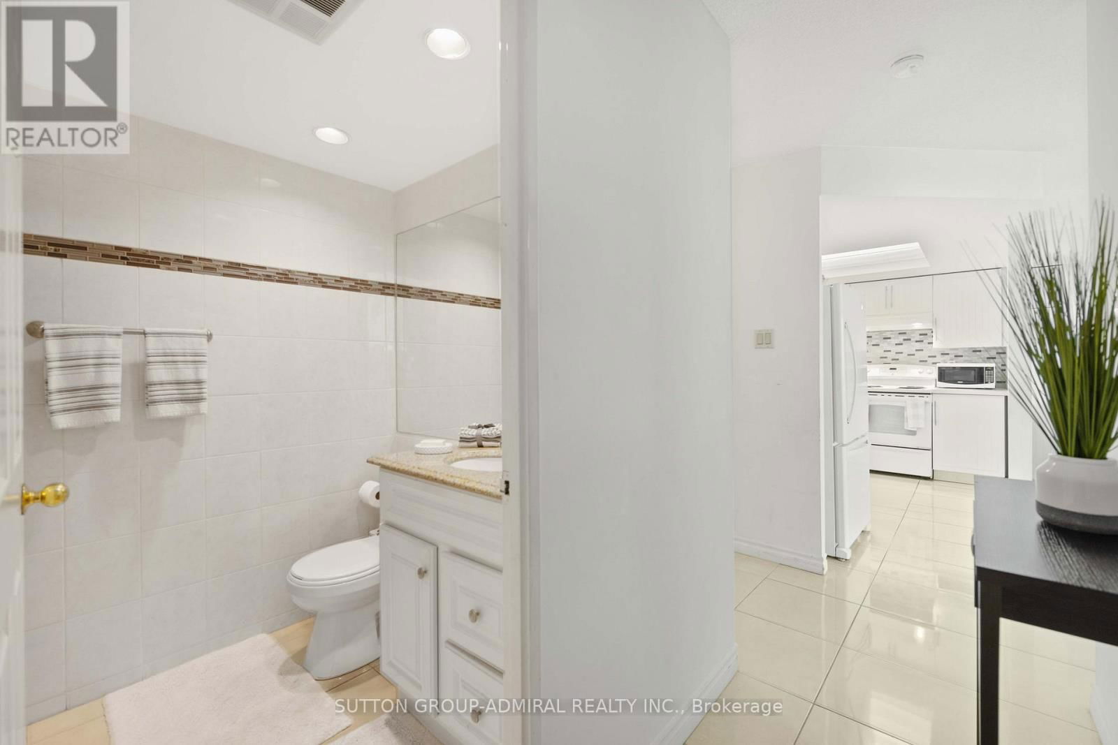 1011 - 4460 TUCANA COURT Image 22