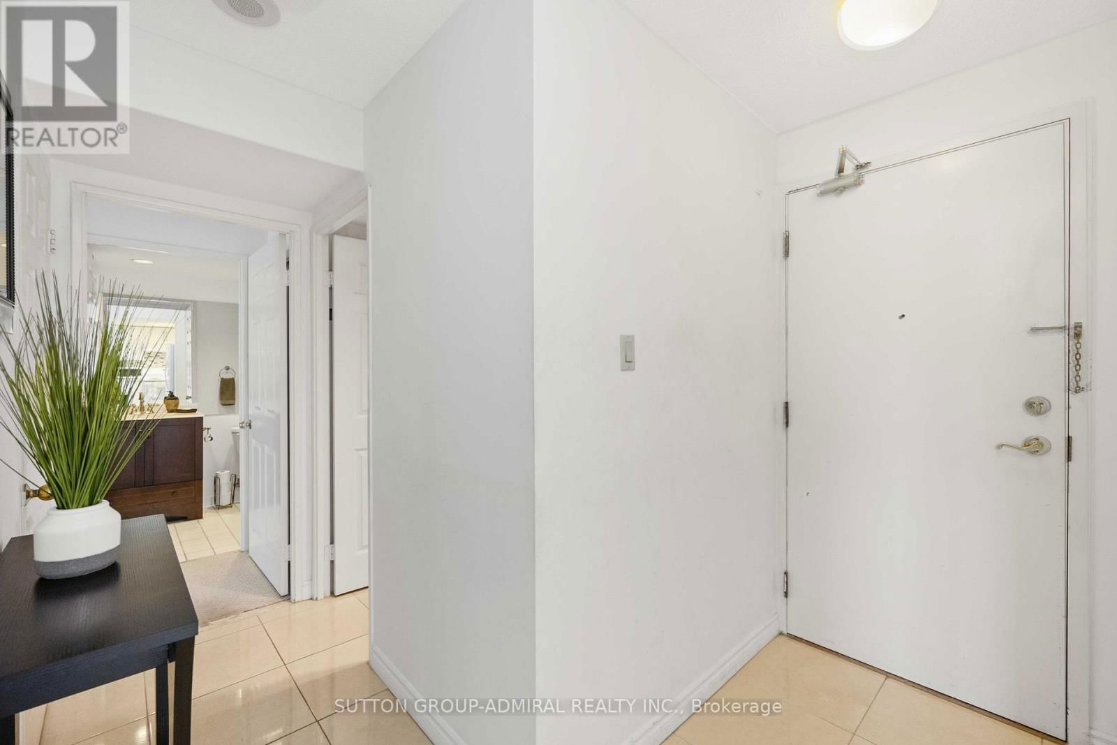 1011 - 4460 TUCANA COURT Image 23