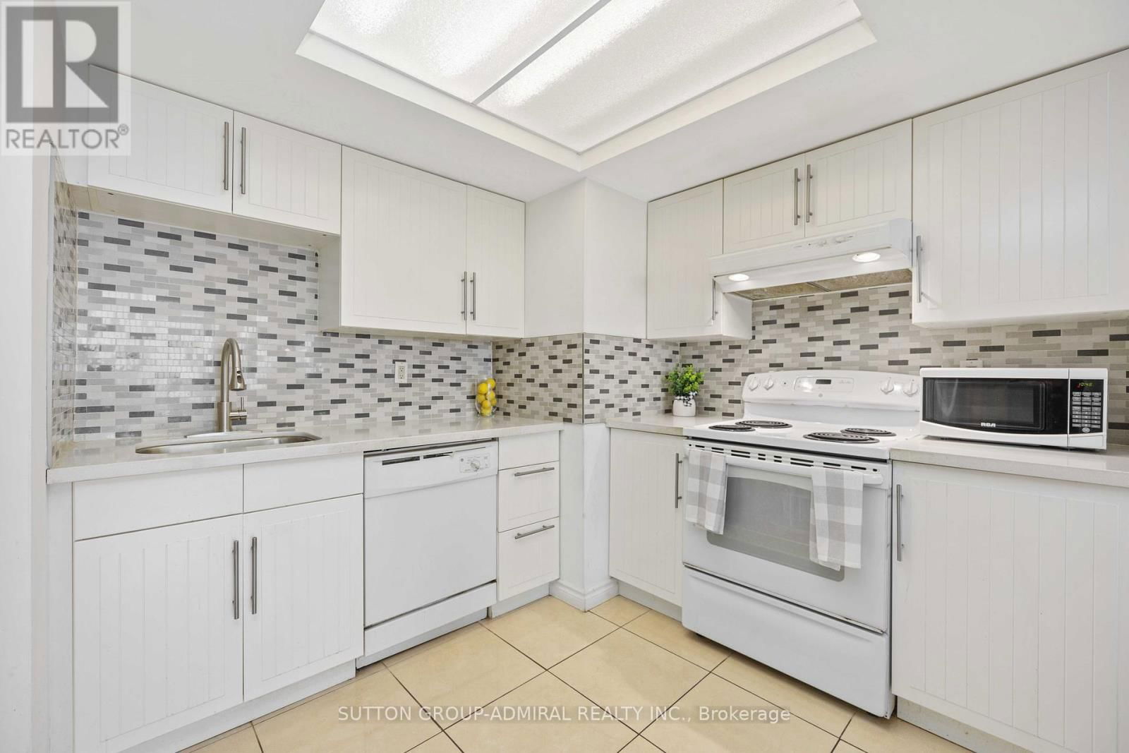1011 - 4460 TUCANA COURT Image 6