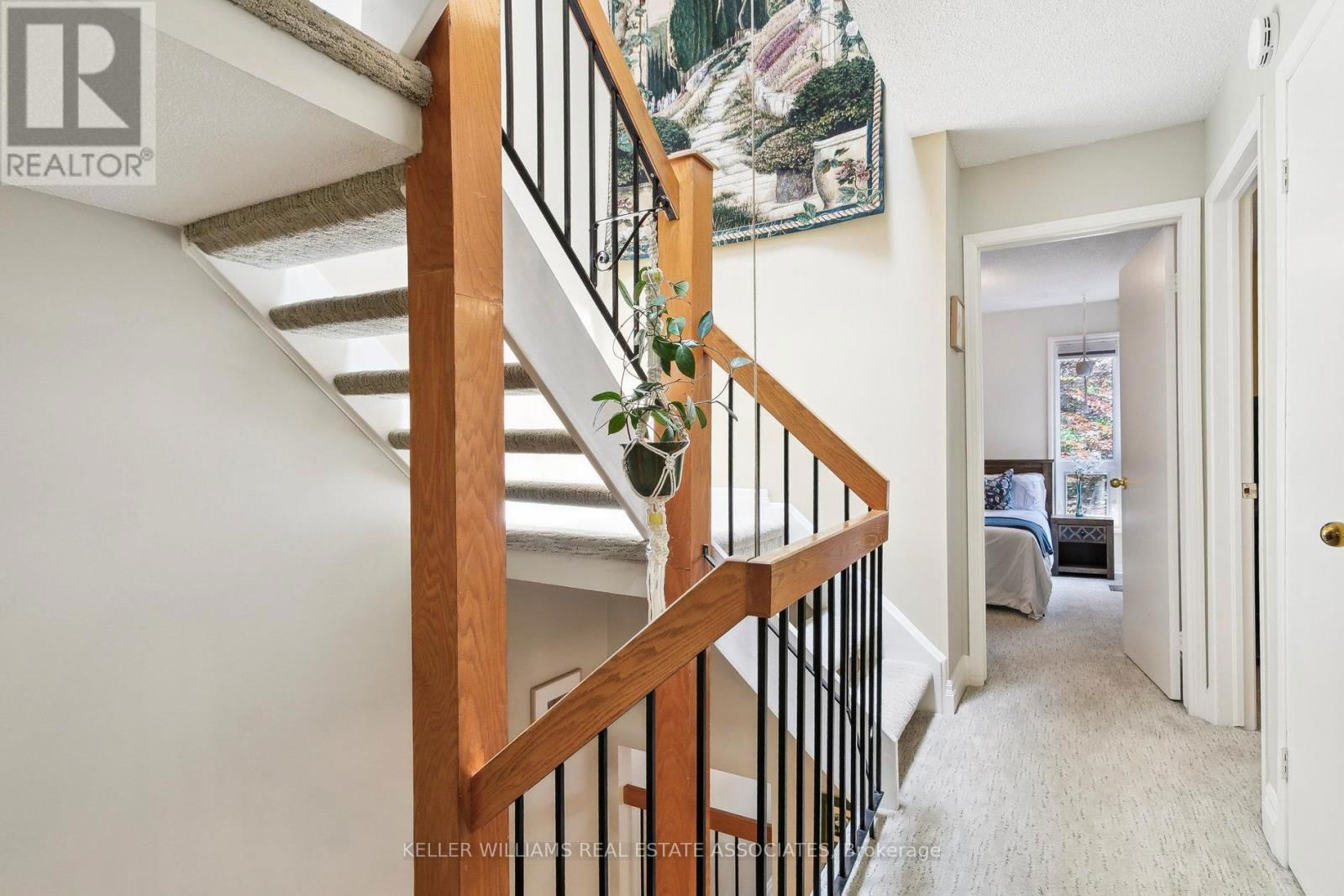23 - 1250 MARLBOROUGH COURT Image 16