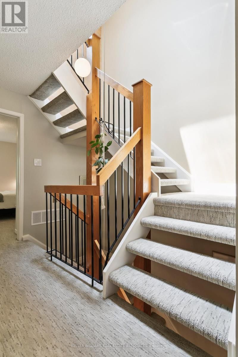 23 - 1250 MARLBOROUGH COURT Image 17