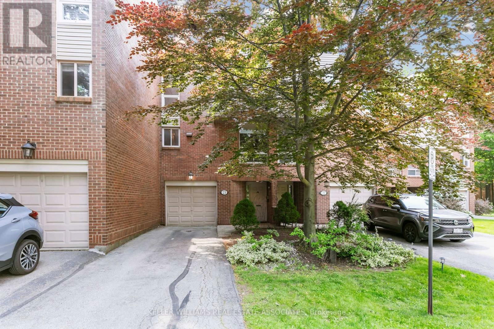 23 - 1250 MARLBOROUGH COURT Image 2