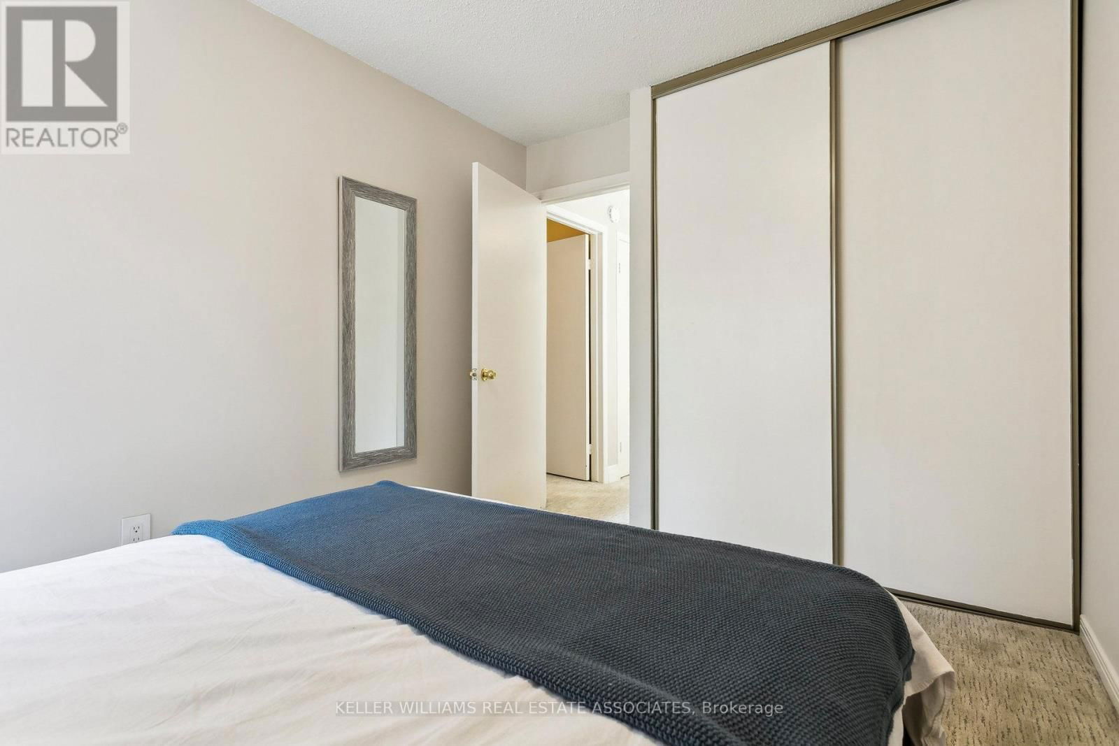 23 - 1250 MARLBOROUGH COURT Image 21