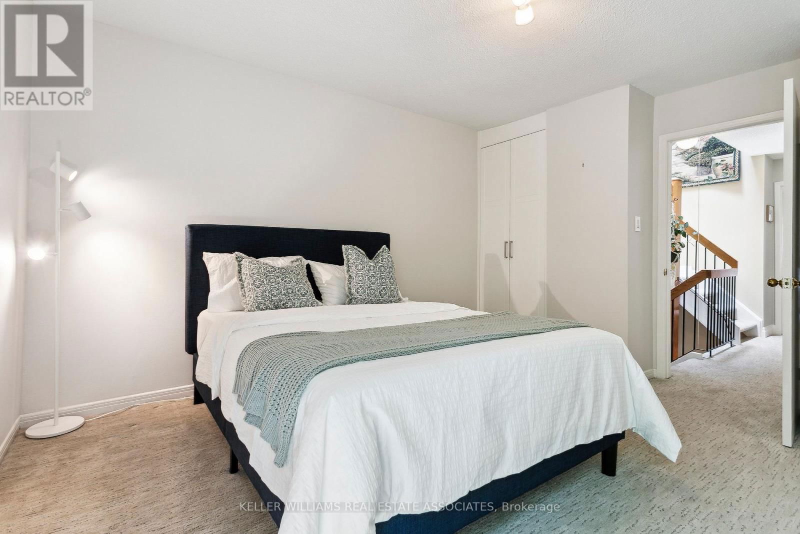23 - 1250 MARLBOROUGH COURT Image 23
