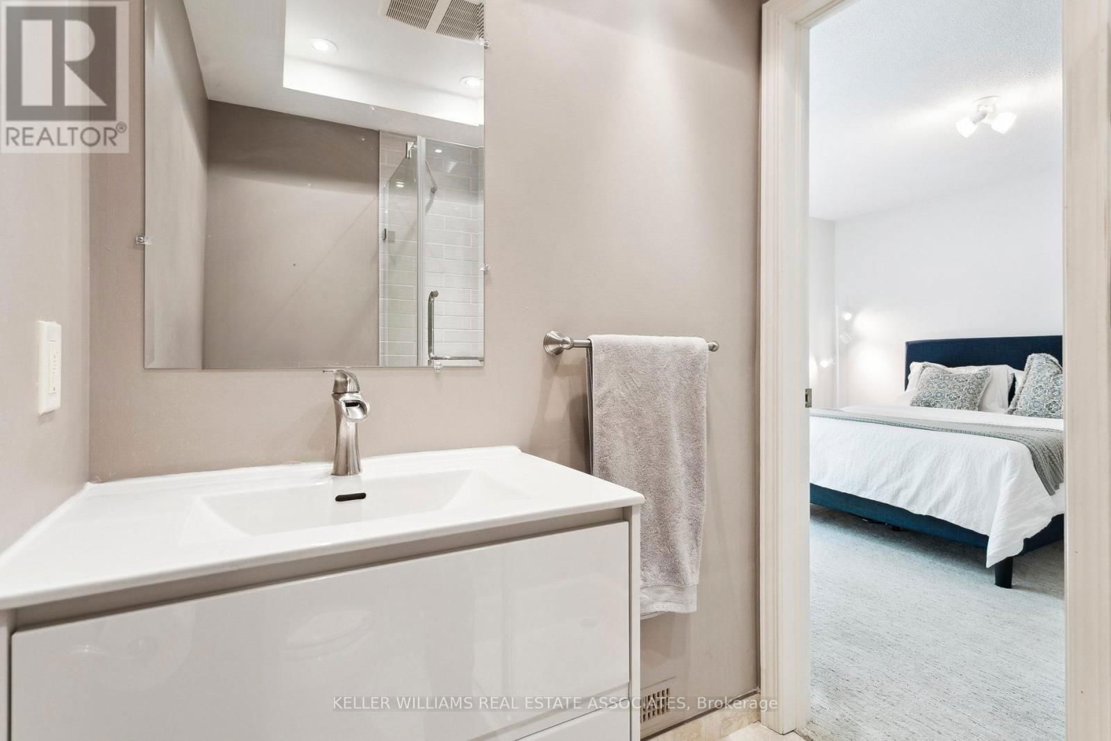 23 - 1250 MARLBOROUGH COURT Image 26