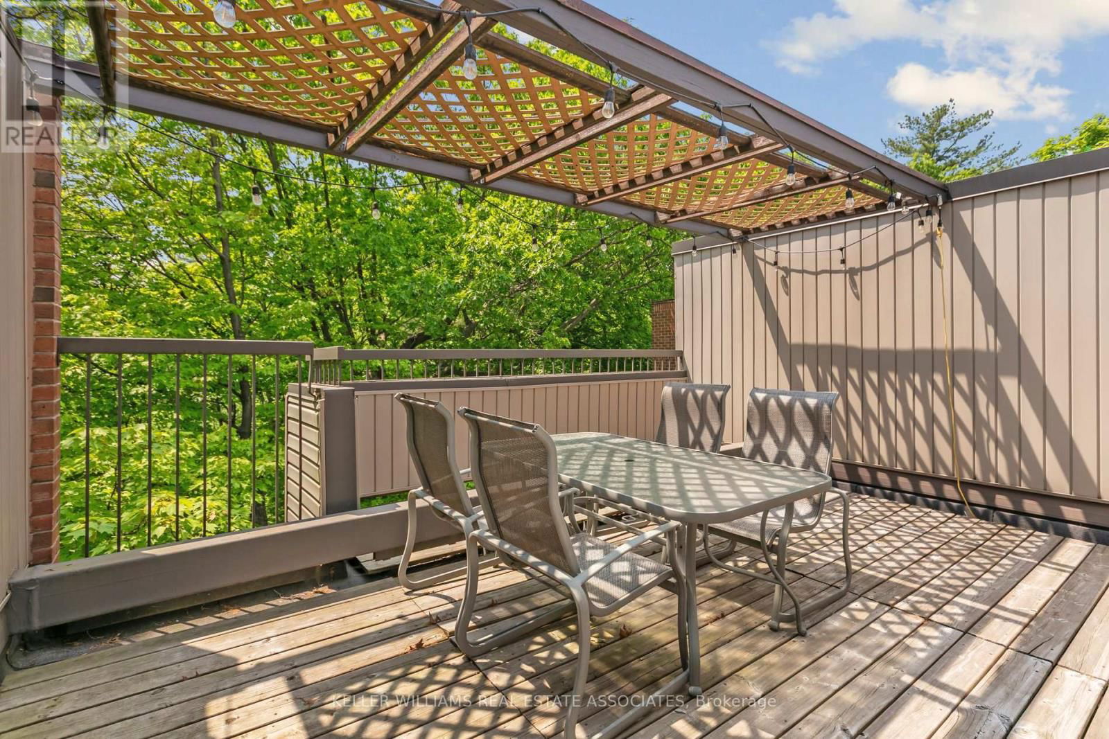23 - 1250 MARLBOROUGH COURT Image 34
