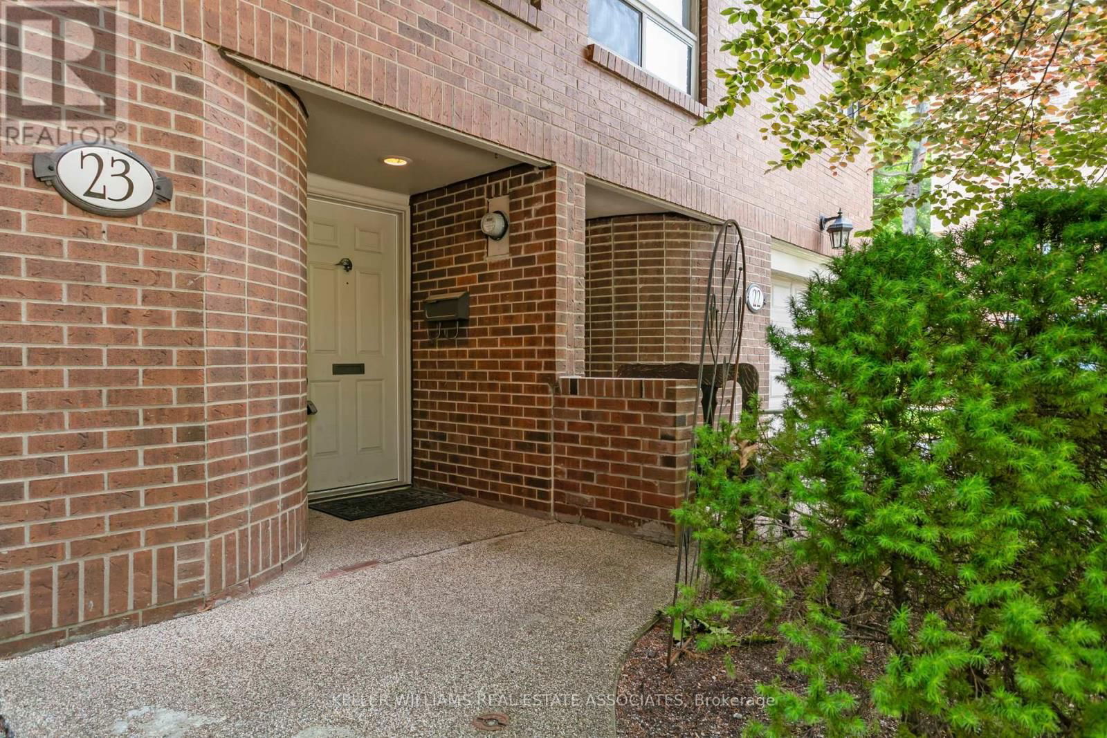 23 - 1250 MARLBOROUGH COURT Image 42