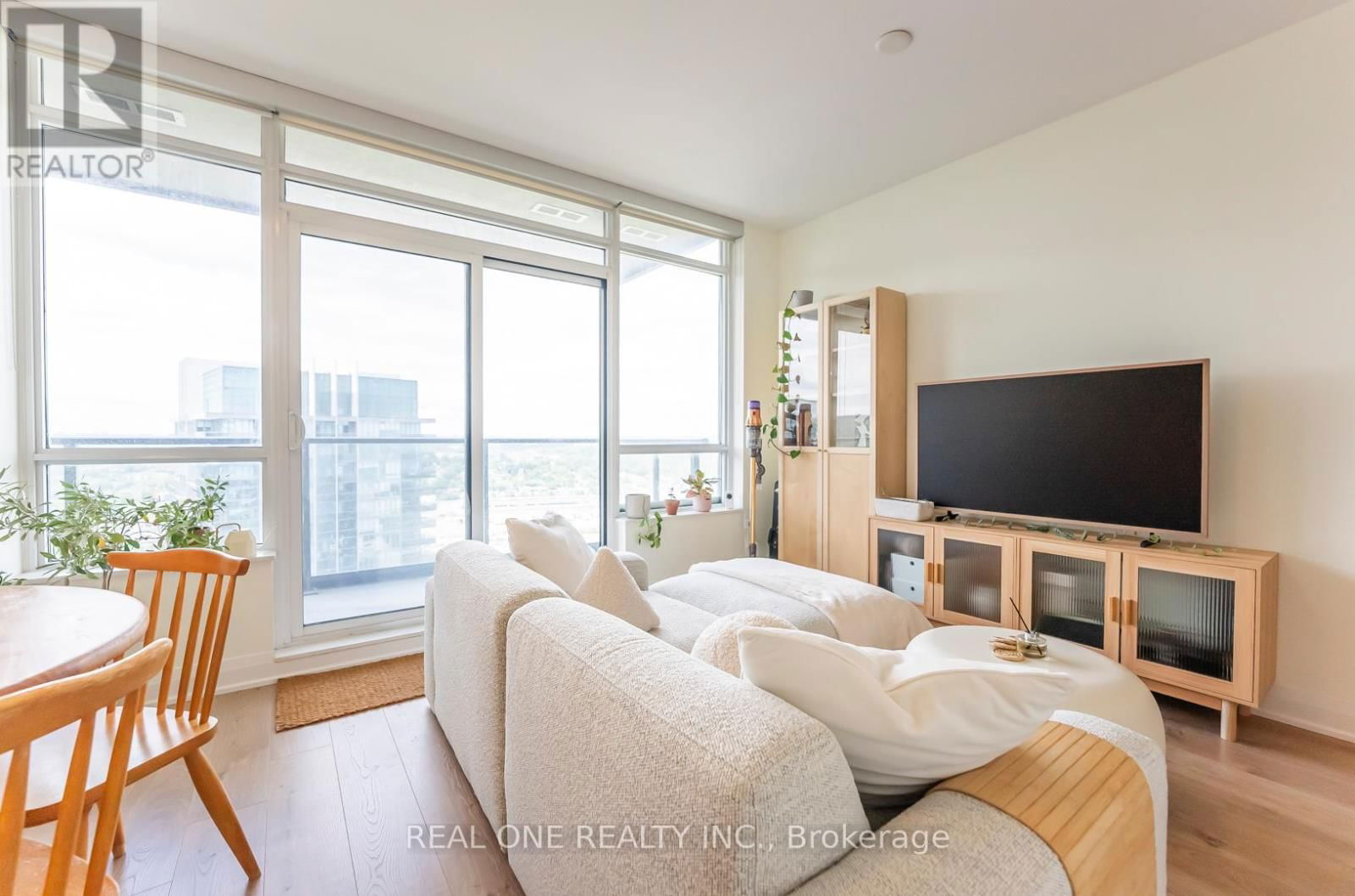 2708 - 36 PARK LAWN ROAD Image 12