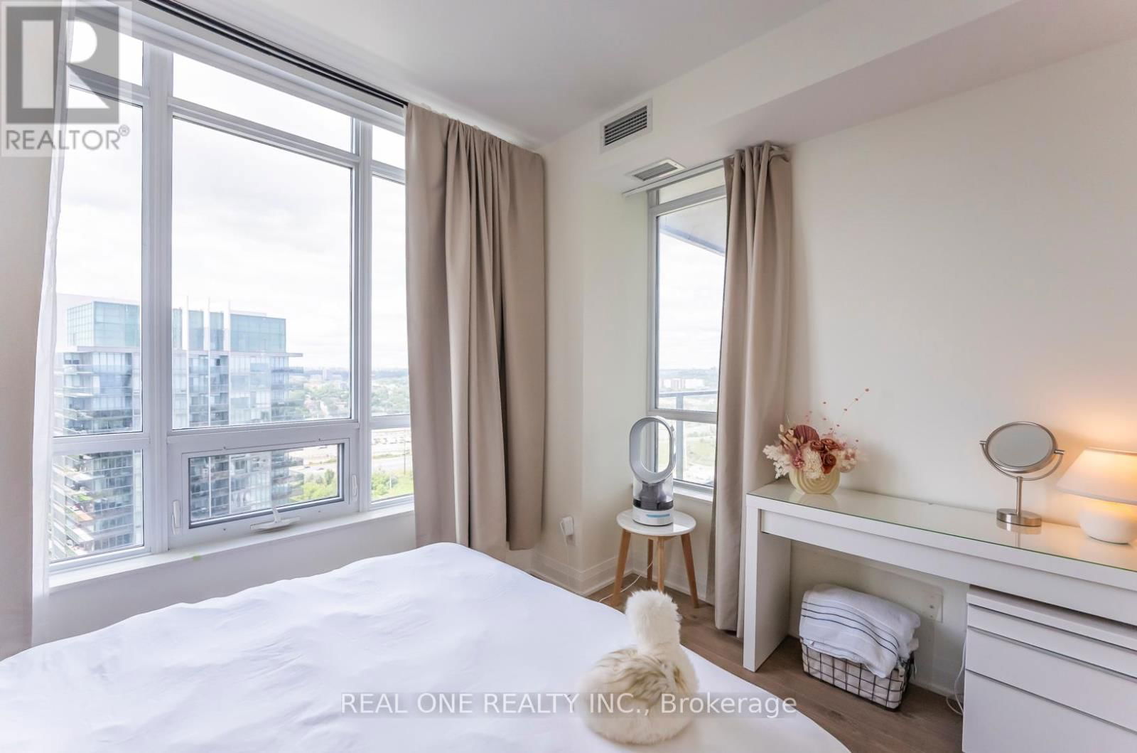 2708 - 36 PARK LAWN ROAD Image 22