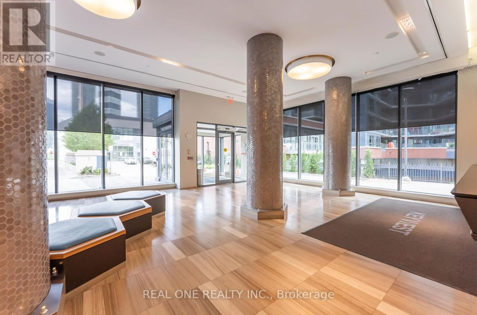 2708 - 36 PARK LAWN ROAD Image 30