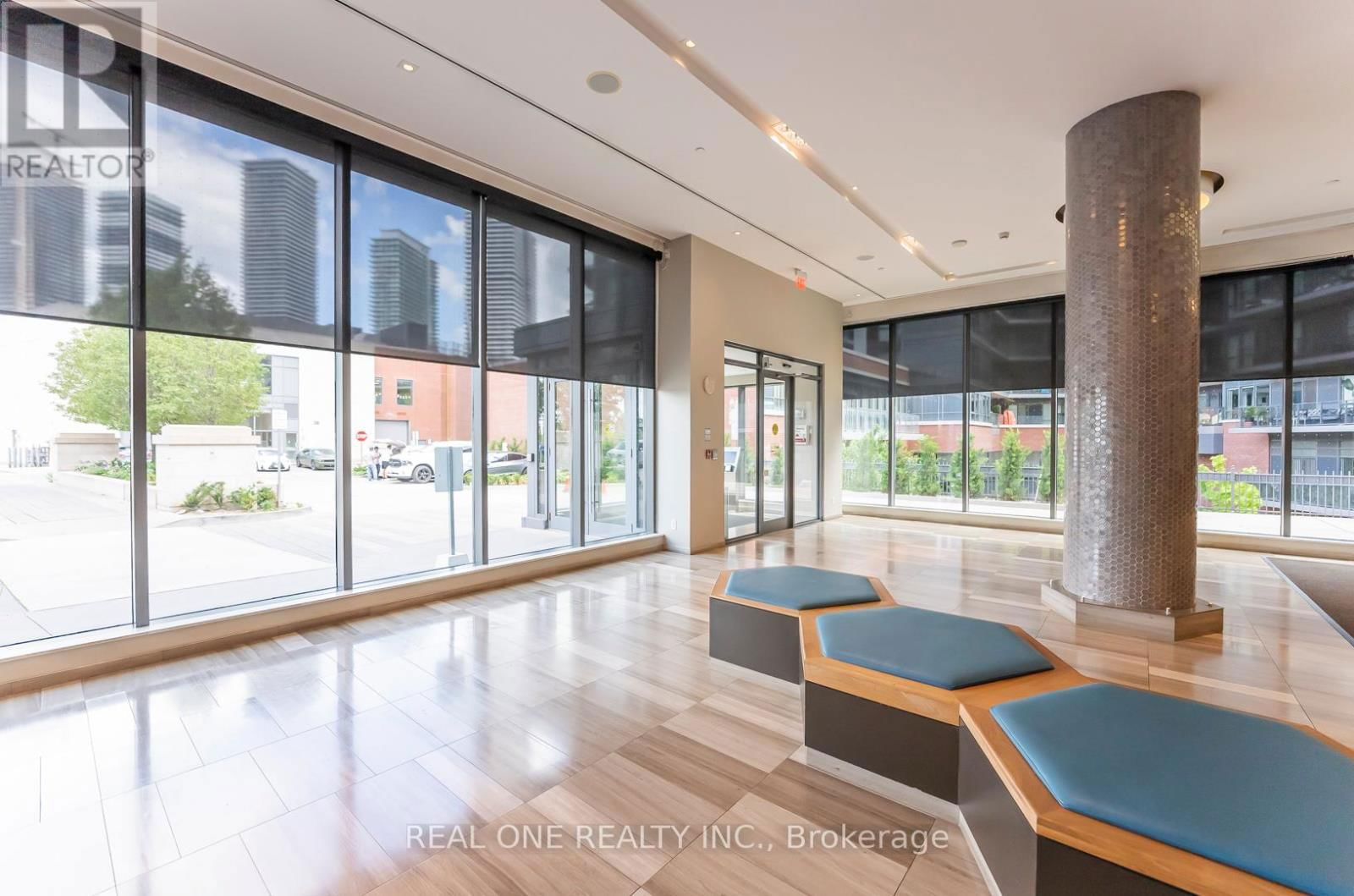 2708 - 36 PARK LAWN ROAD Image 31