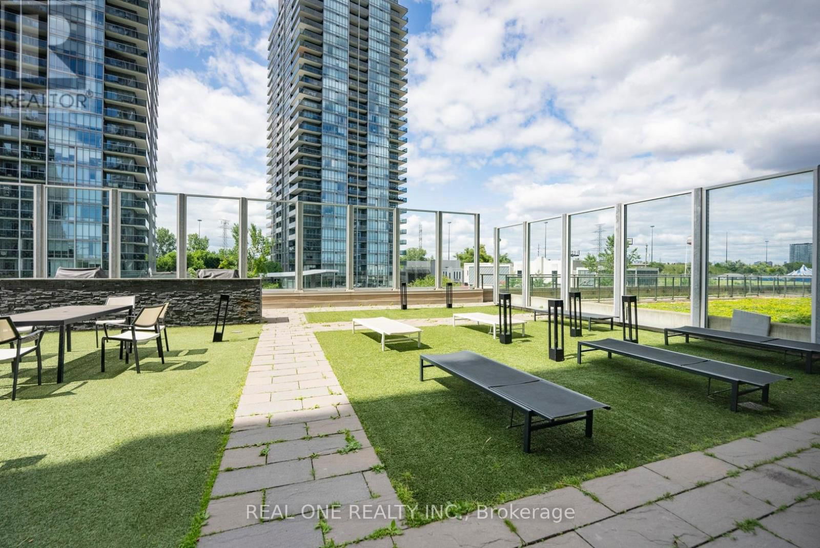2708 - 36 PARK LAWN ROAD Image 49