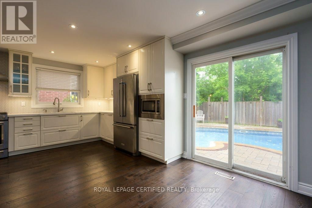 94 REYNIER DRIVE Image 10
