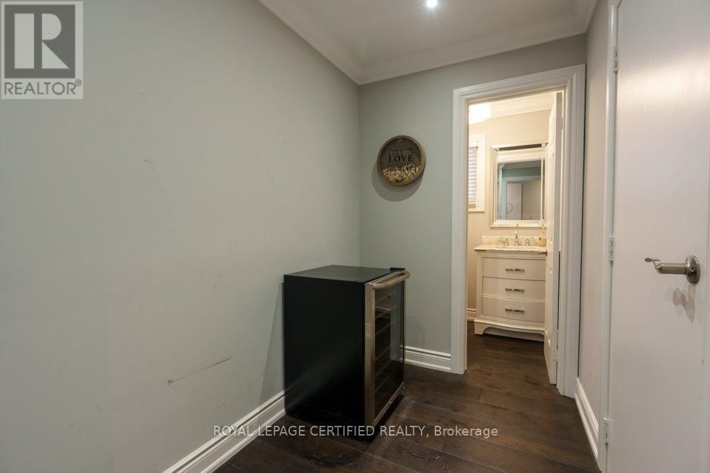 94 REYNIER DRIVE Image 13