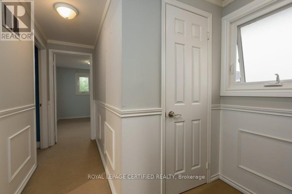 94 REYNIER DRIVE Image 15