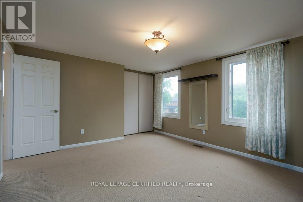 94 REYNIER DRIVE Image 17