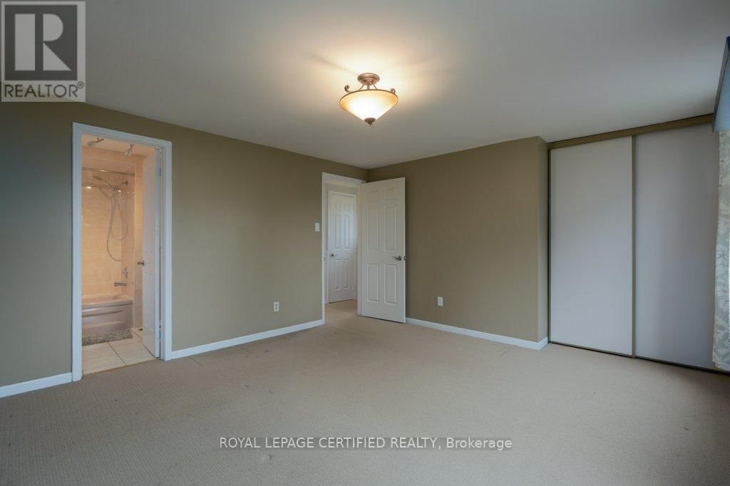94 REYNIER DRIVE Image 18