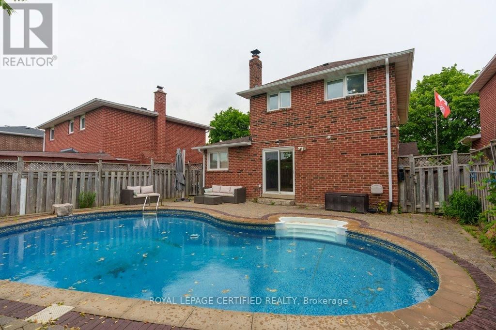 94 REYNIER DRIVE Image 27