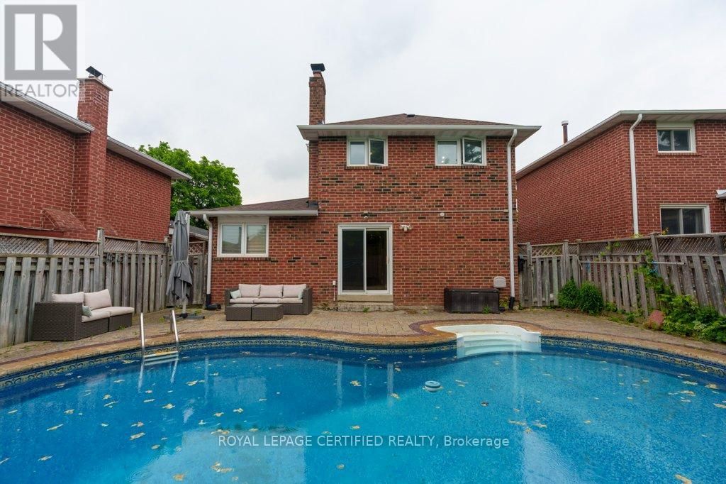 94 REYNIER DRIVE Image 29