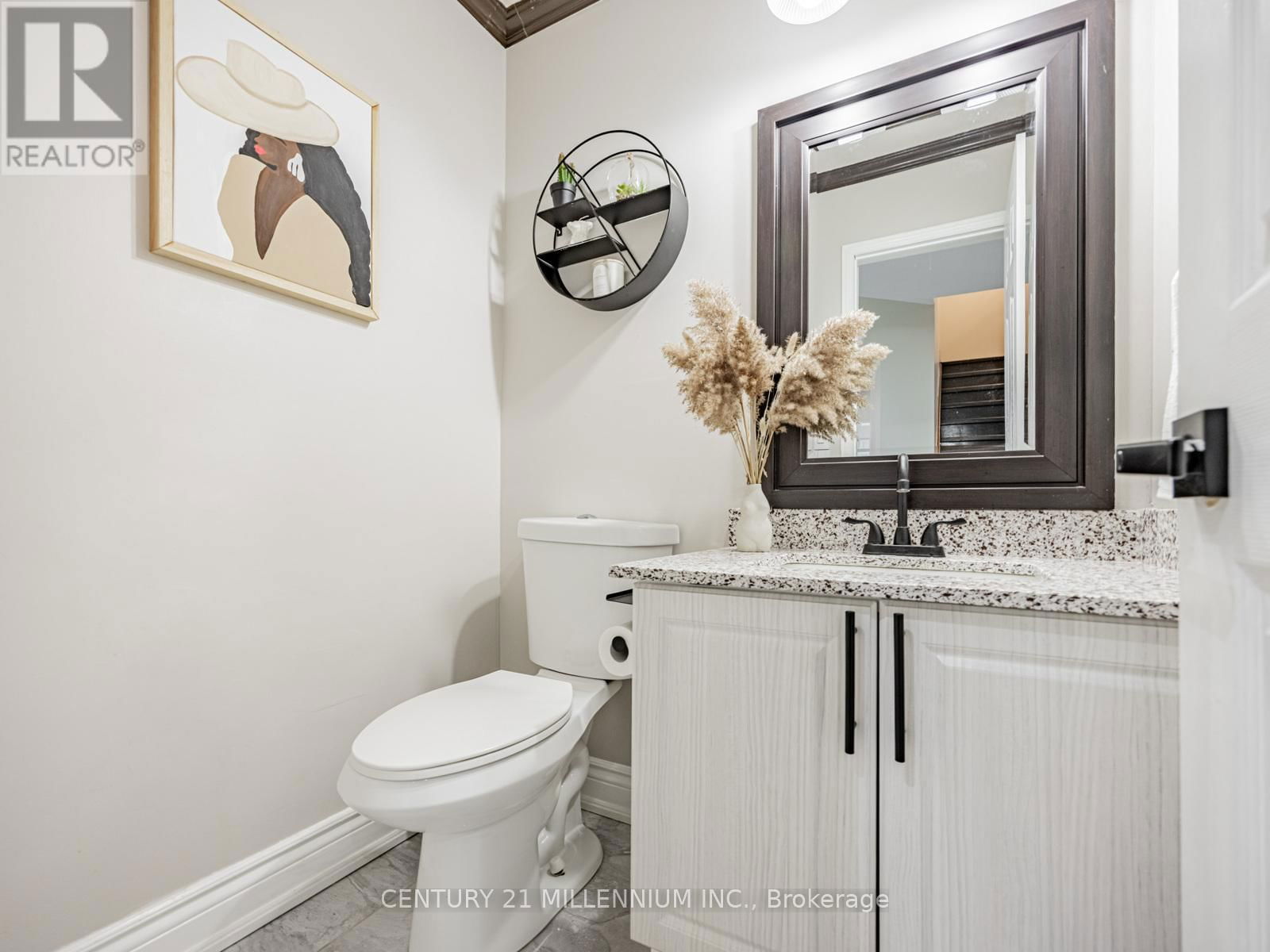 325 MARSHALL CRESCENT Image 17