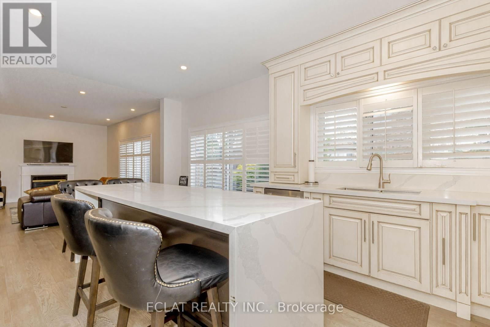 3513 STONECUTTER CRESCENT Image 14