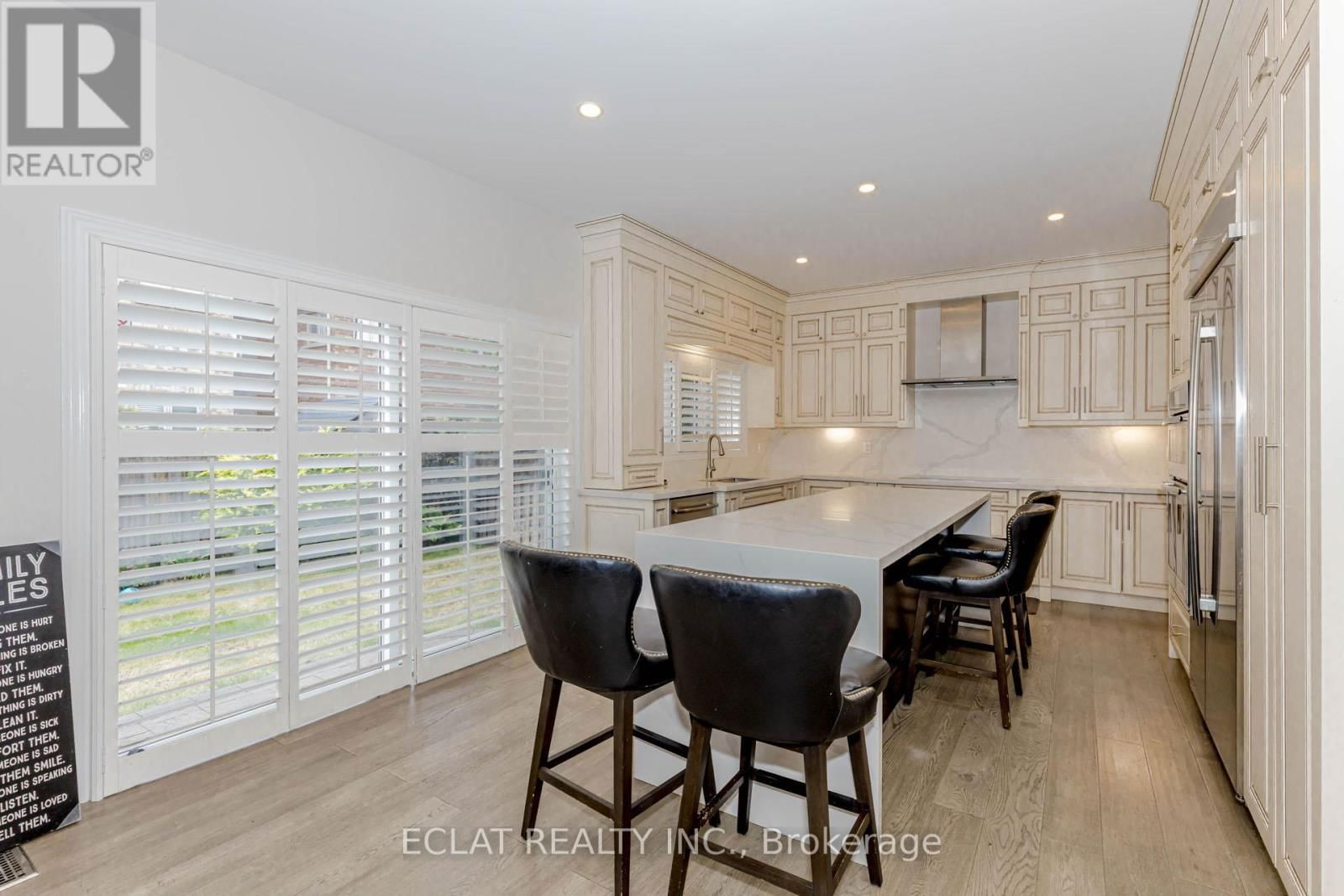 3513 STONECUTTER CRESCENT Image 17
