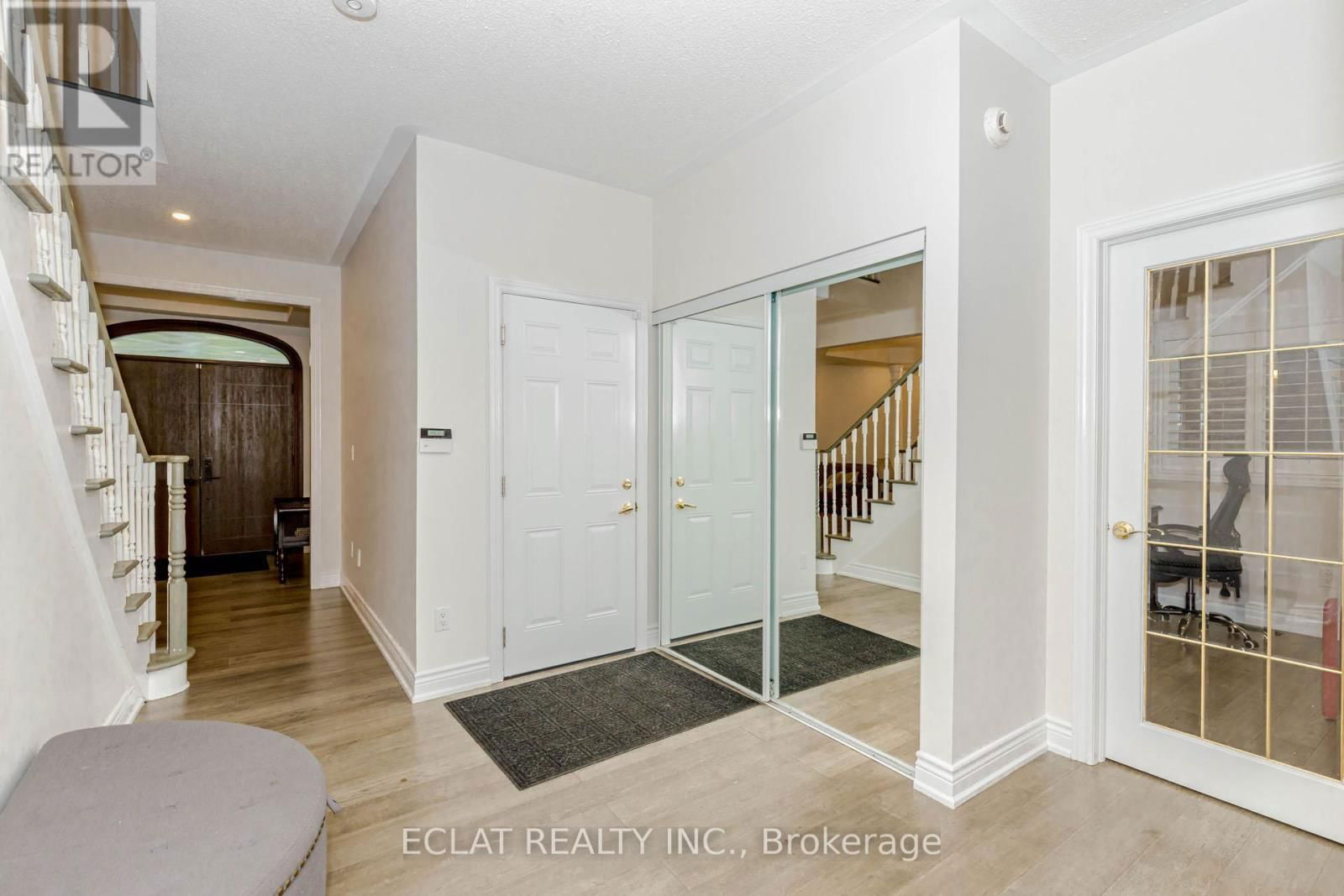 3513 STONECUTTER CRESCENT Image 25