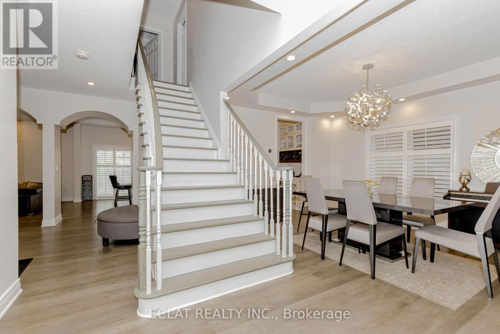 3513 STONECUTTER CRESCENT Image 3