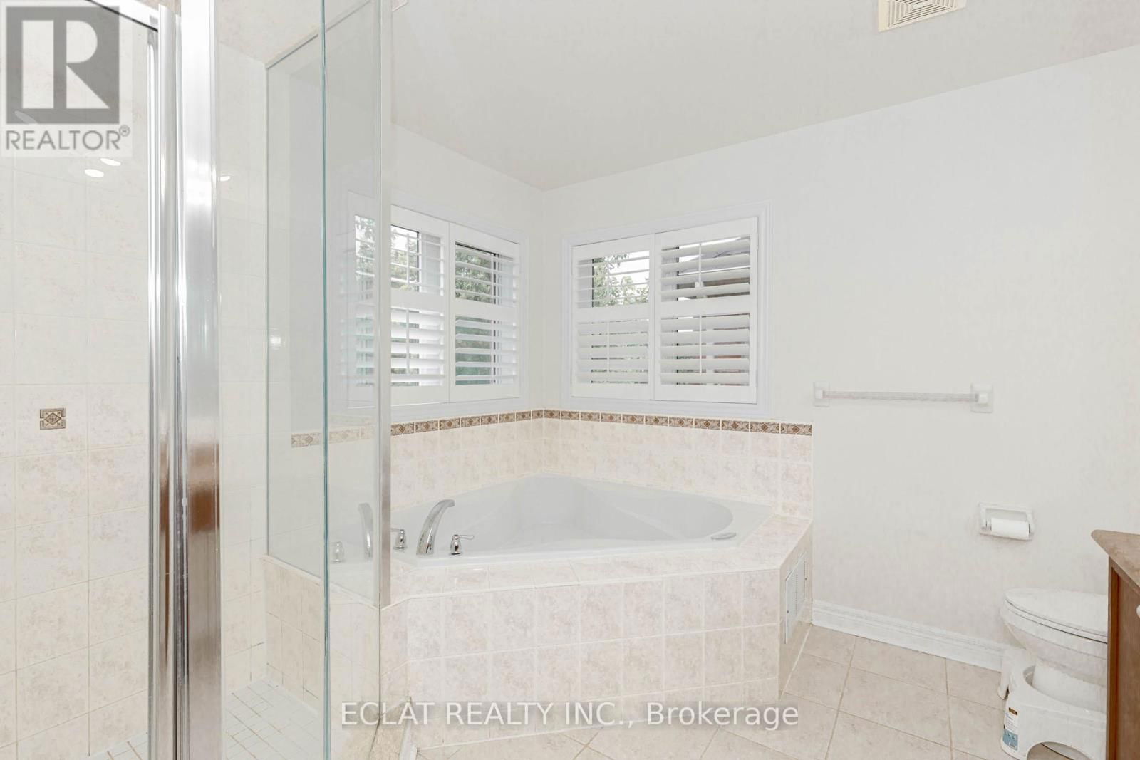 3513 STONECUTTER CRESCENT Image 36