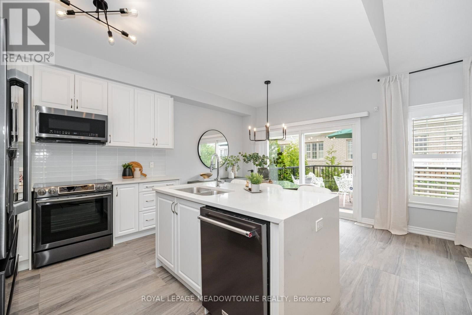 68 AMARILLO ROAD Image 11