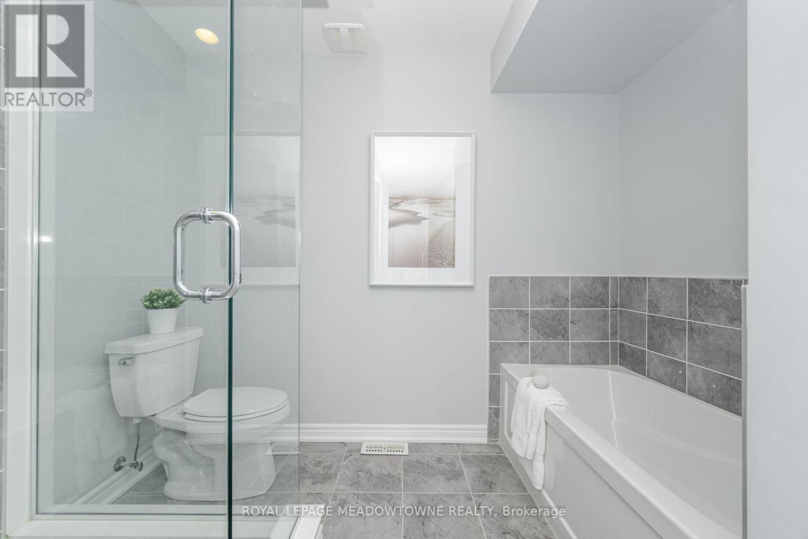 68 AMARILLO ROAD Image 29