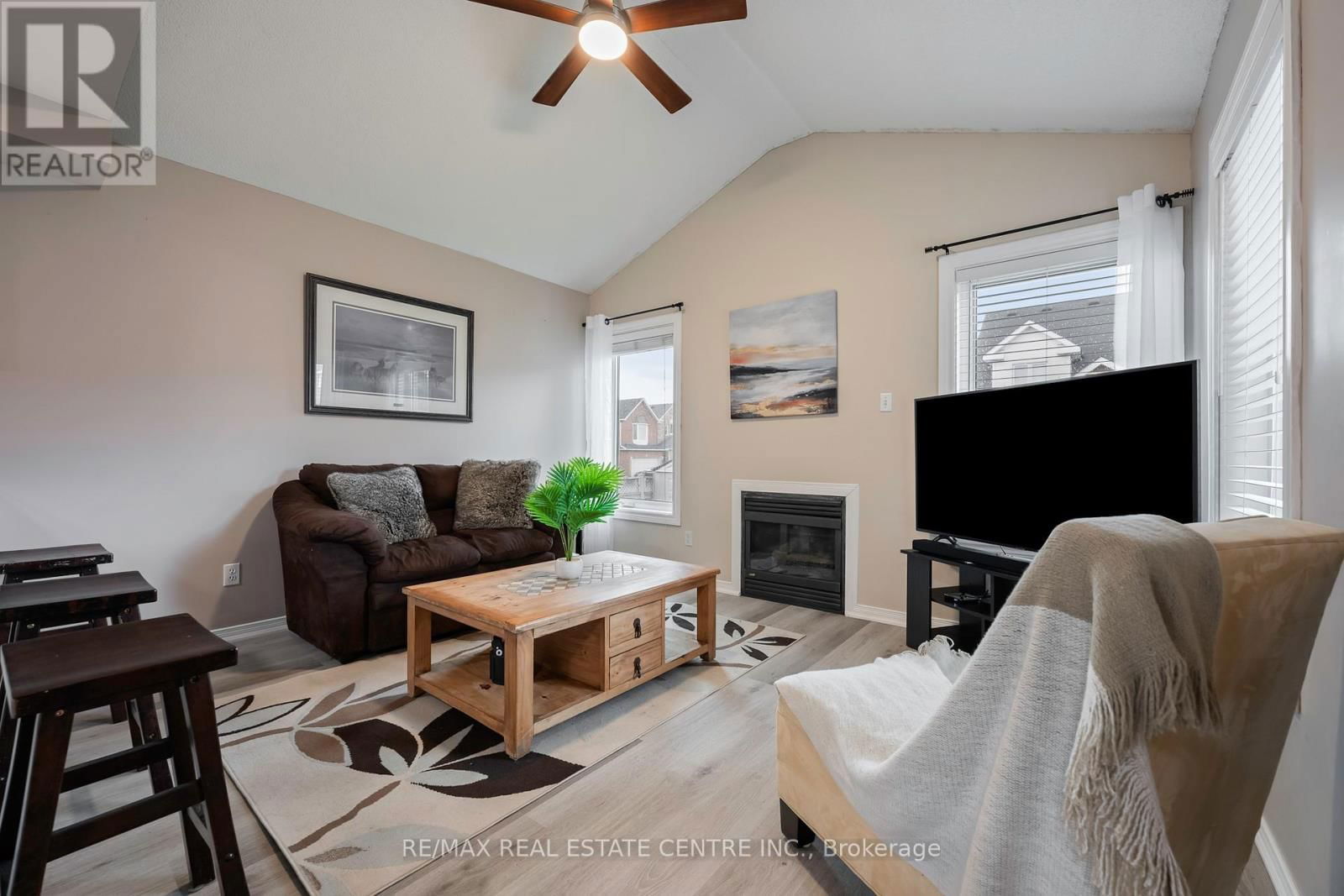 420 JAY CRESCENT Image 18