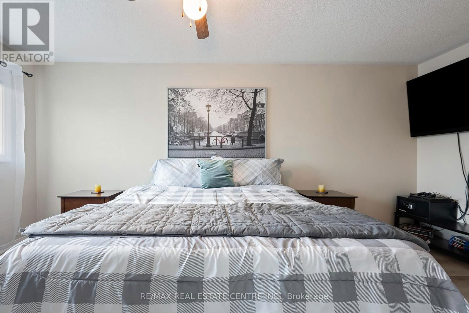 420 JAY CRESCENT Image 27