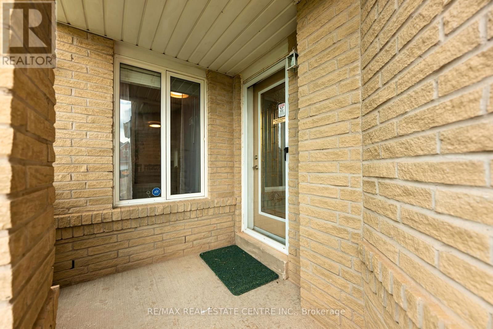 420 JAY CRESCENT Image 6