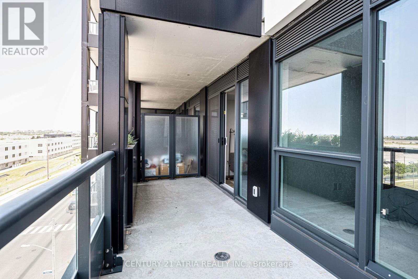822 - 1100 SHEPPARD AVENUE WEST Image 19