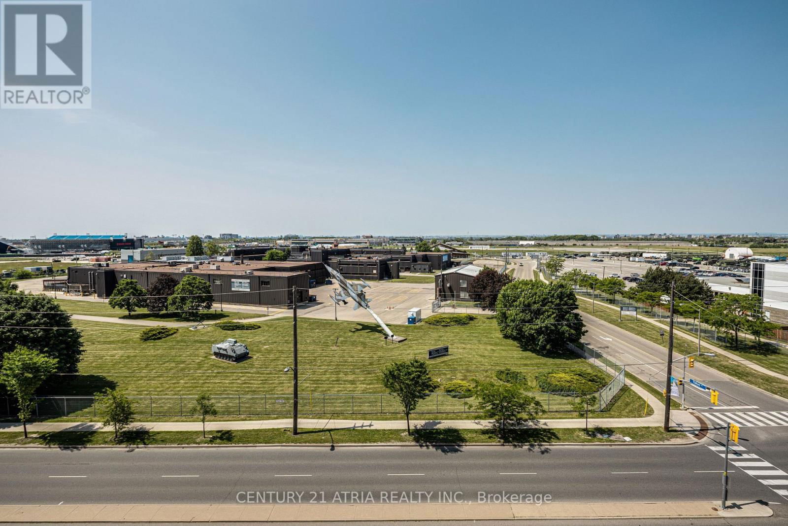 822 - 1100 SHEPPARD AVENUE WEST Image 20