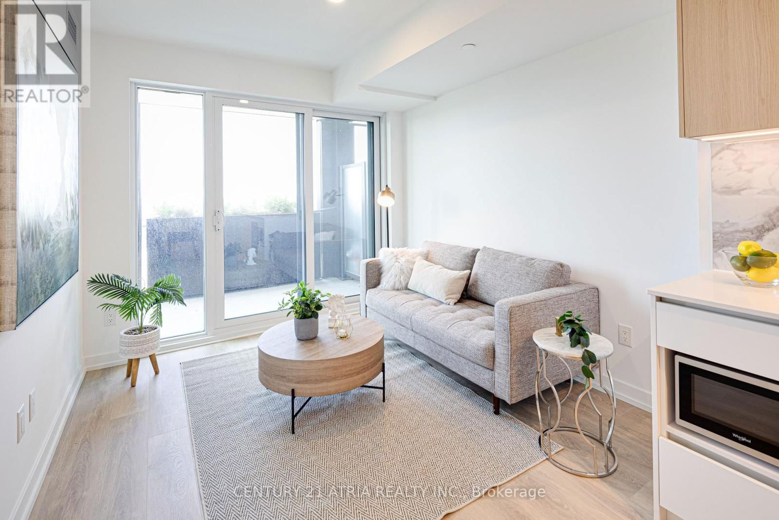 822 - 1100 SHEPPARD AVENUE WEST Image 3