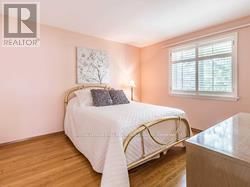 8 CHESHIRE DRIVE Image 12