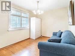 8 CHESHIRE DRIVE Image 13