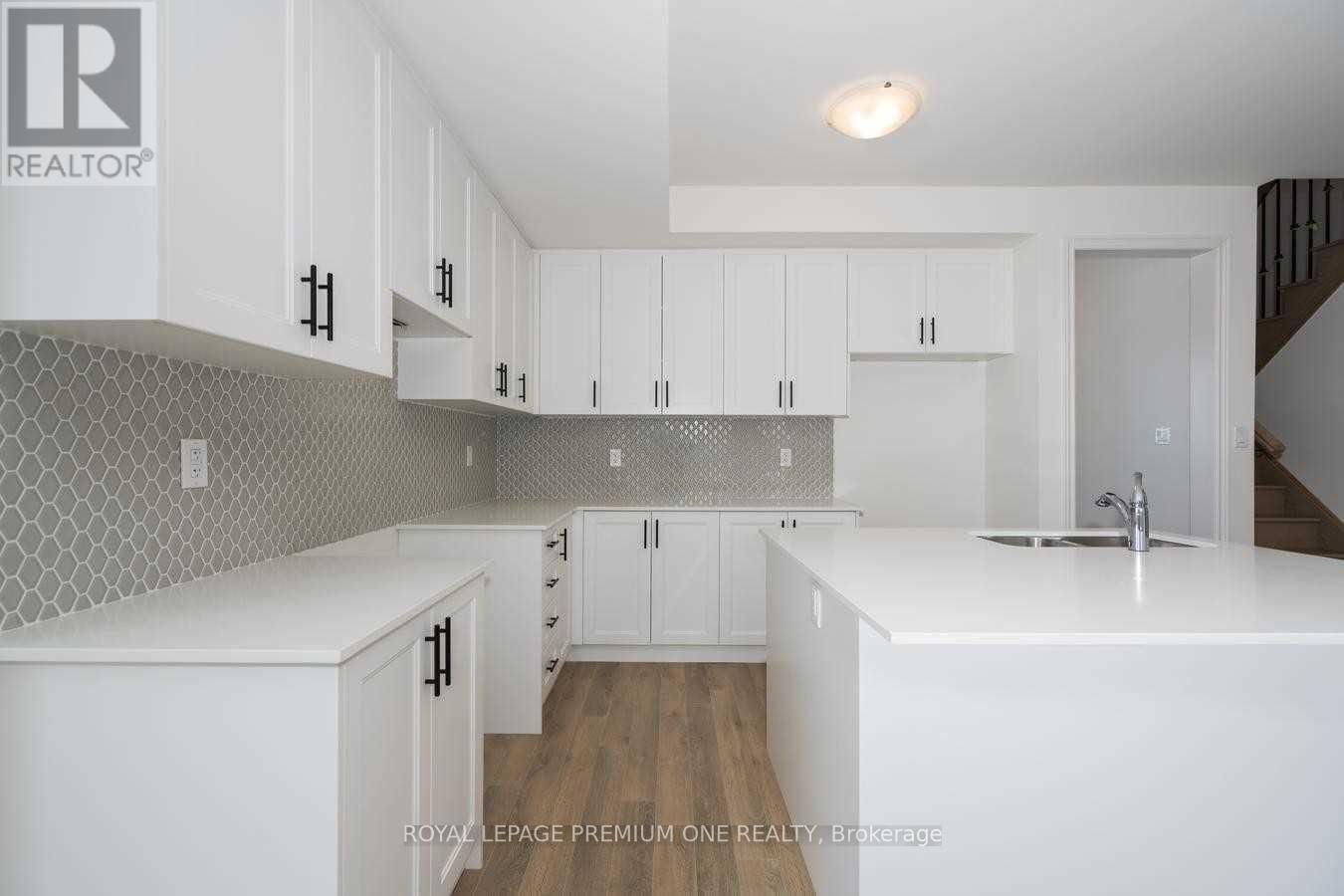 24 - 9430 THE GORE ROAD Image 32