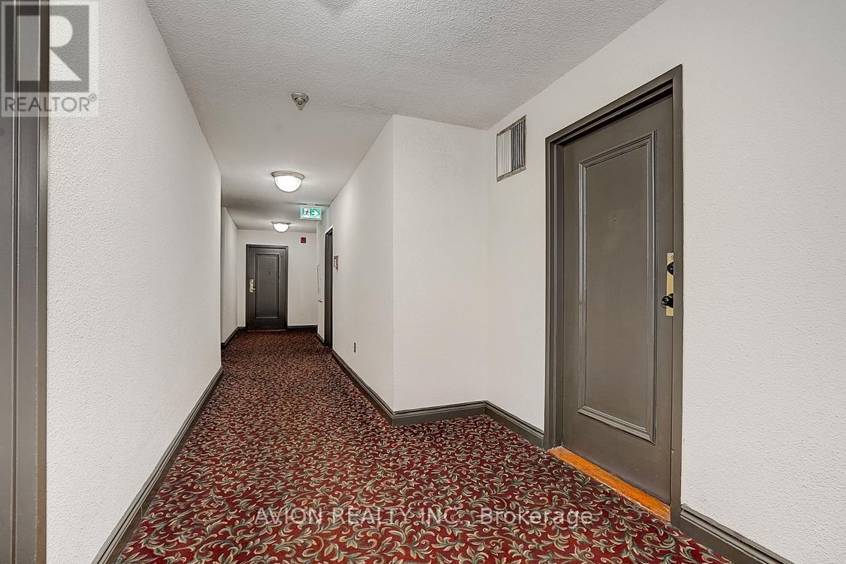 912 - 236 ALBION ROAD Image 3